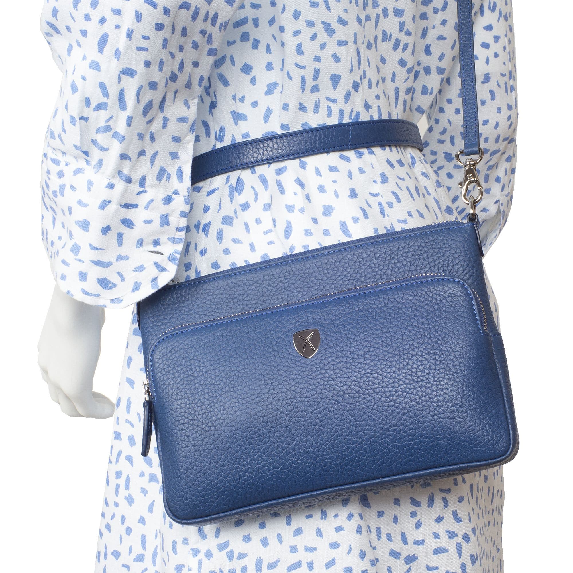 Umhängetasche hellblau leder Clearance